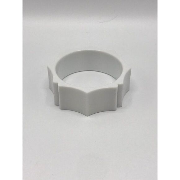 Vintage geometric white acrylic bangle bracelet 8” EVC - Picture 1 of 4